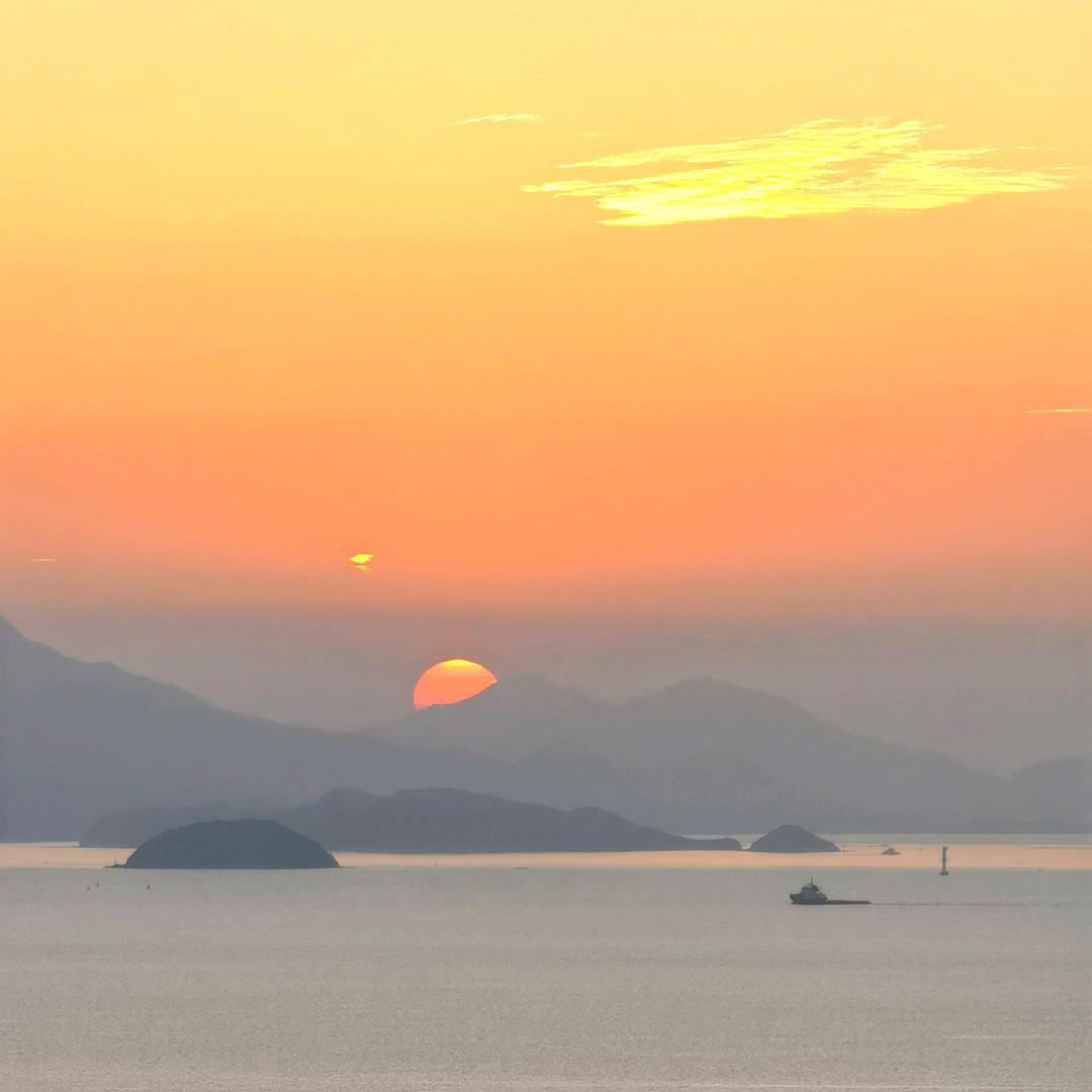 飞过海