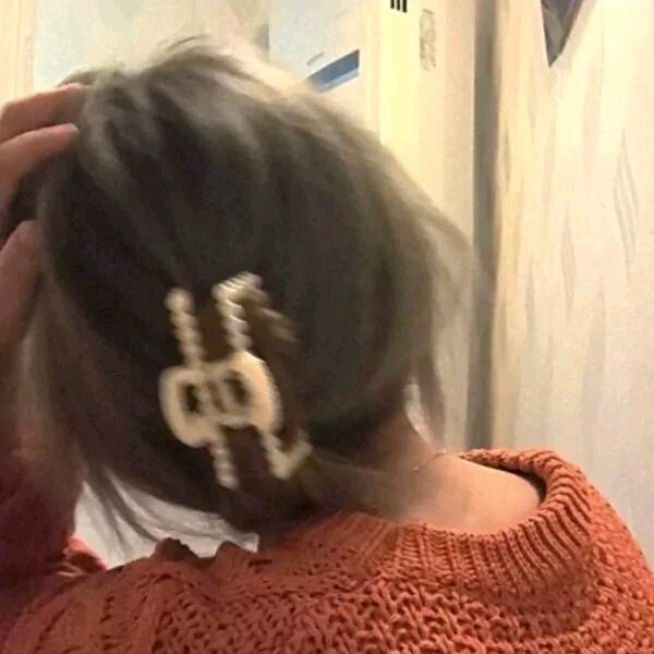 芵英