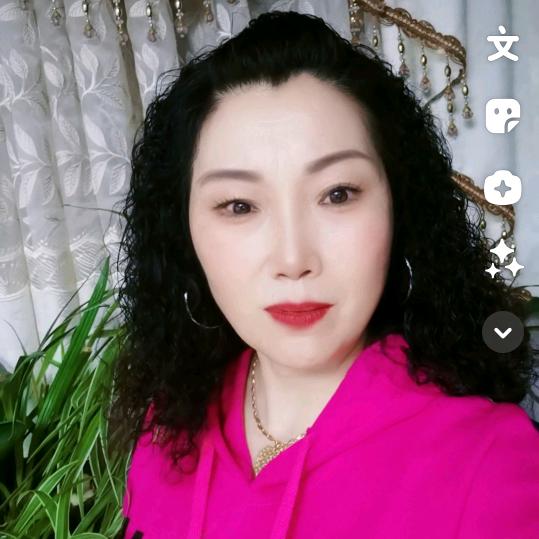 何姐  1