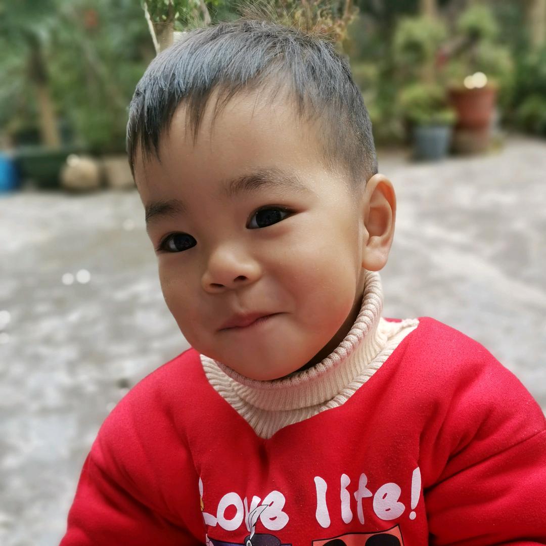 卖女孩的小火柴   呃