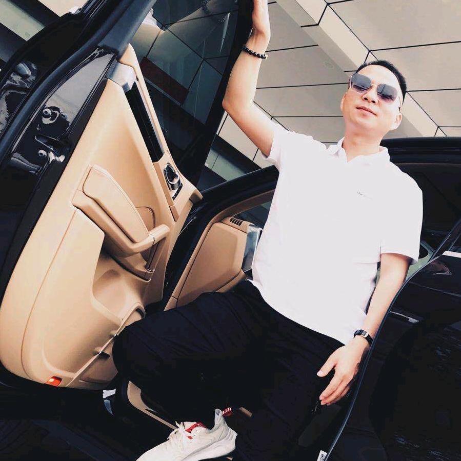 覃哥，爱拼才会赢