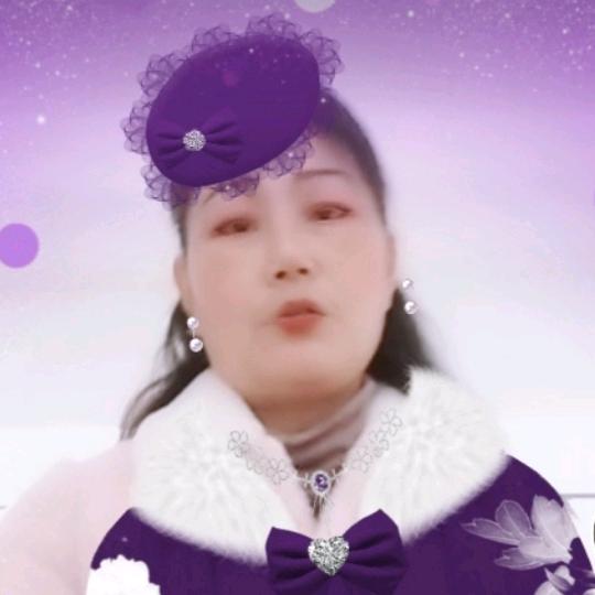 宛灯亮，桂成玉