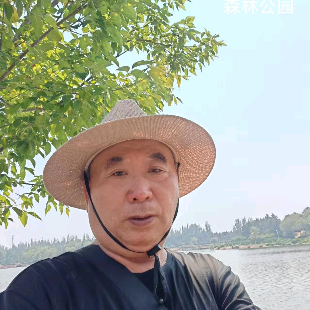 傅贵靠己