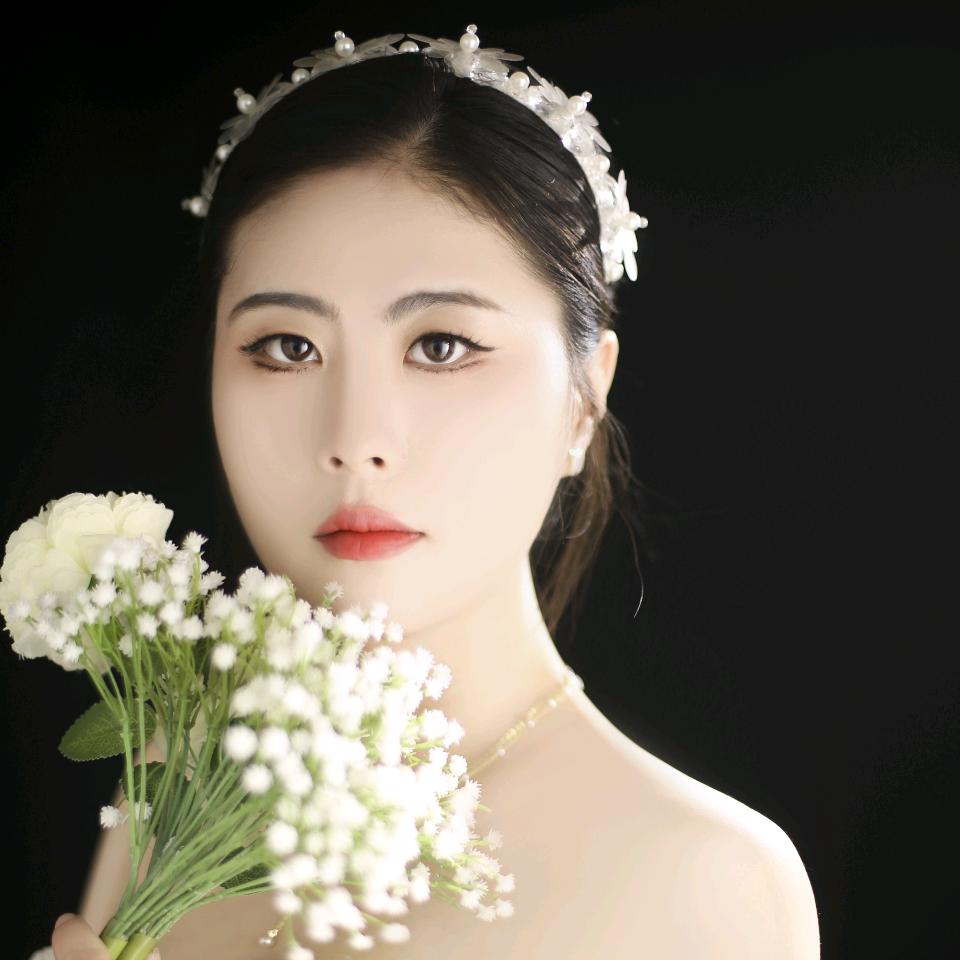 爱美食的小吃货