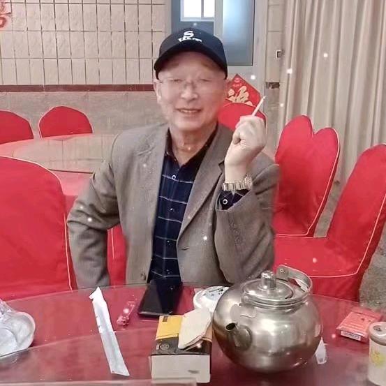 哥是～俗人
