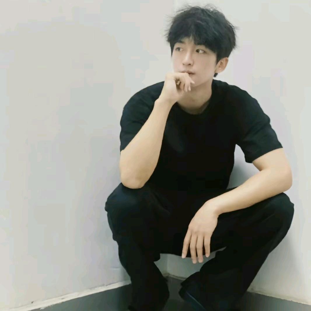 洋洋得意.