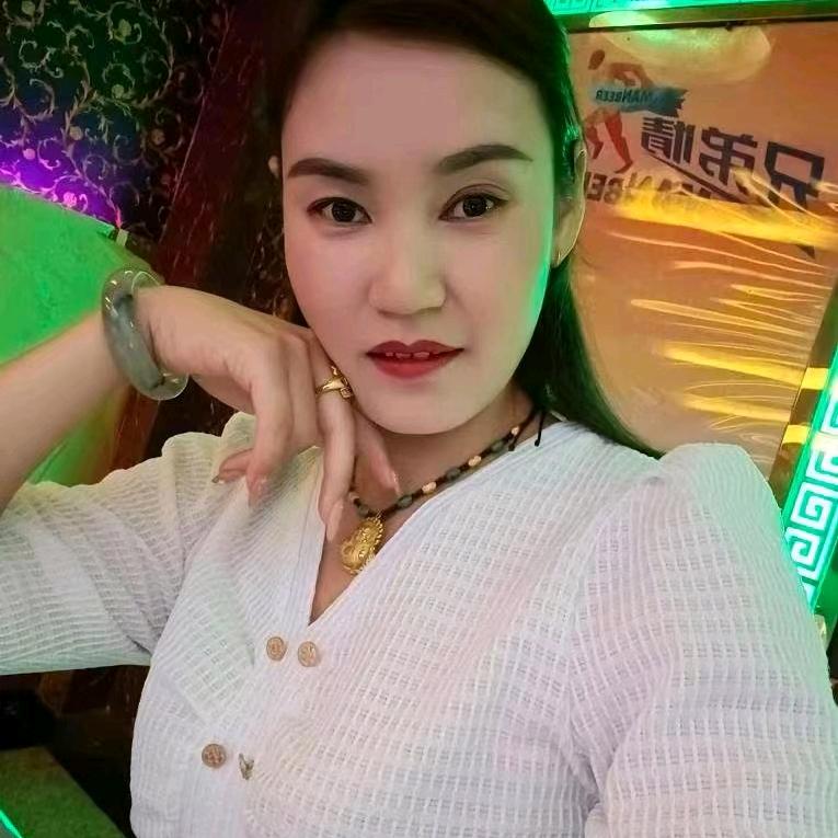 宣威市金海岸K T V耿源烧烤