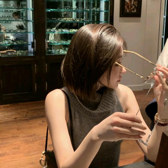 佟小白直播推荐✨