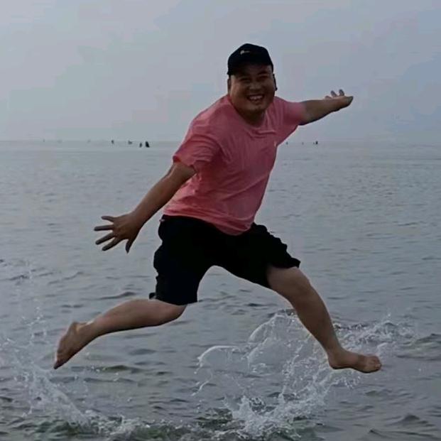 客车驾驶员老王