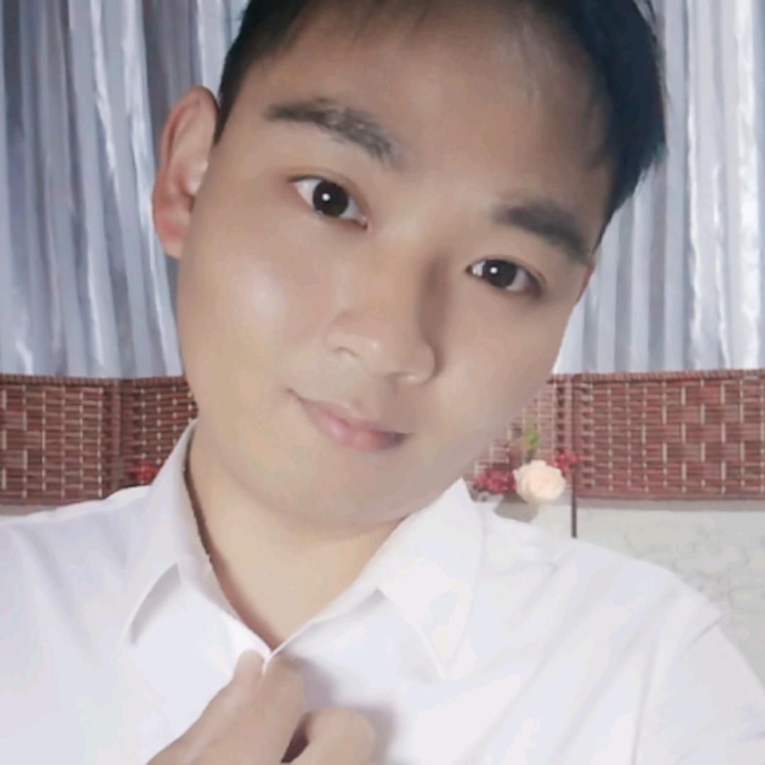 左左💘