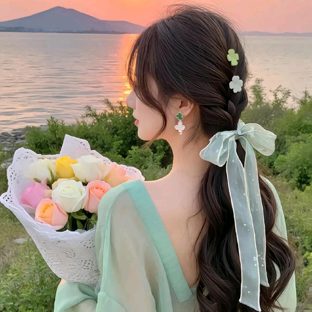 小兰总（塑胶厂老板娘）