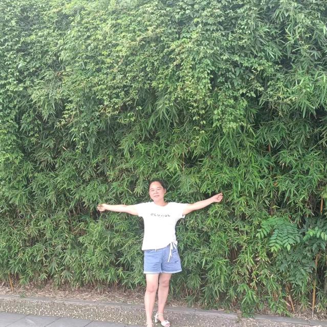 77年的🐍！凤姐