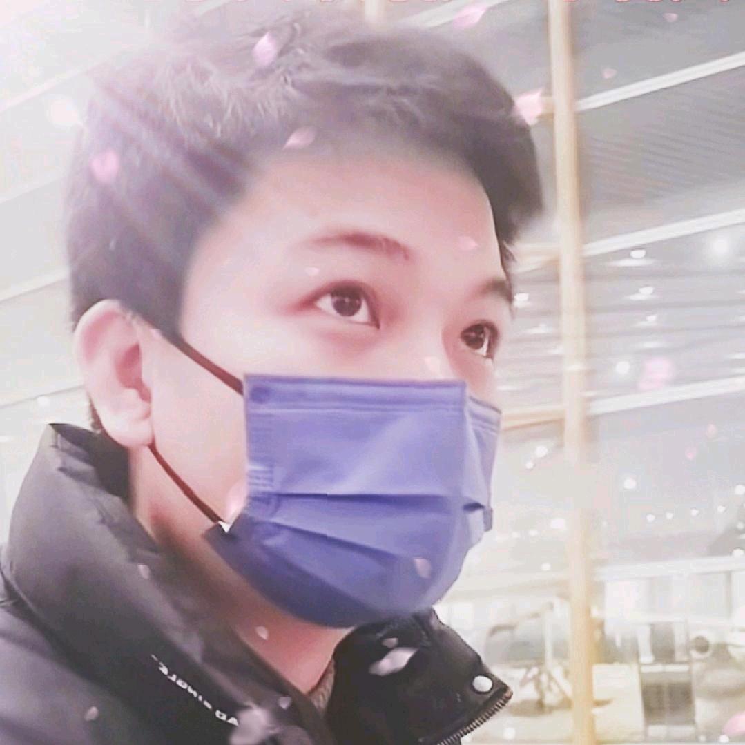 宝藏宅男