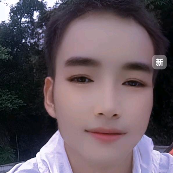 我一个人傲过自己的生活没有人依靠。