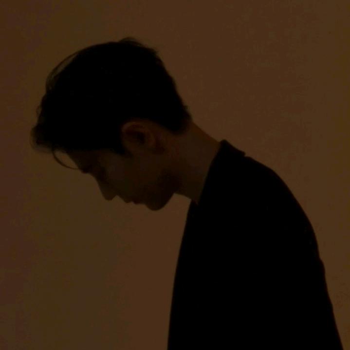 轻摇