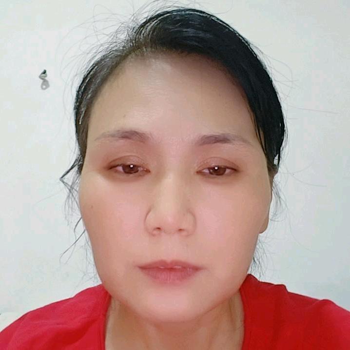 华容霞姐(换氏珠宝)