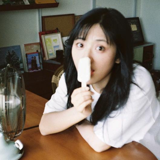 草莓味鼻屎