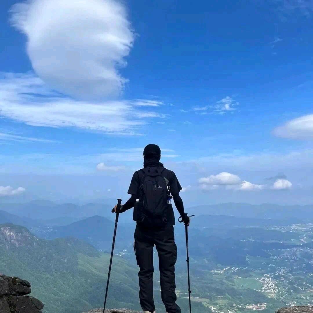 趣游绵阳的小杨