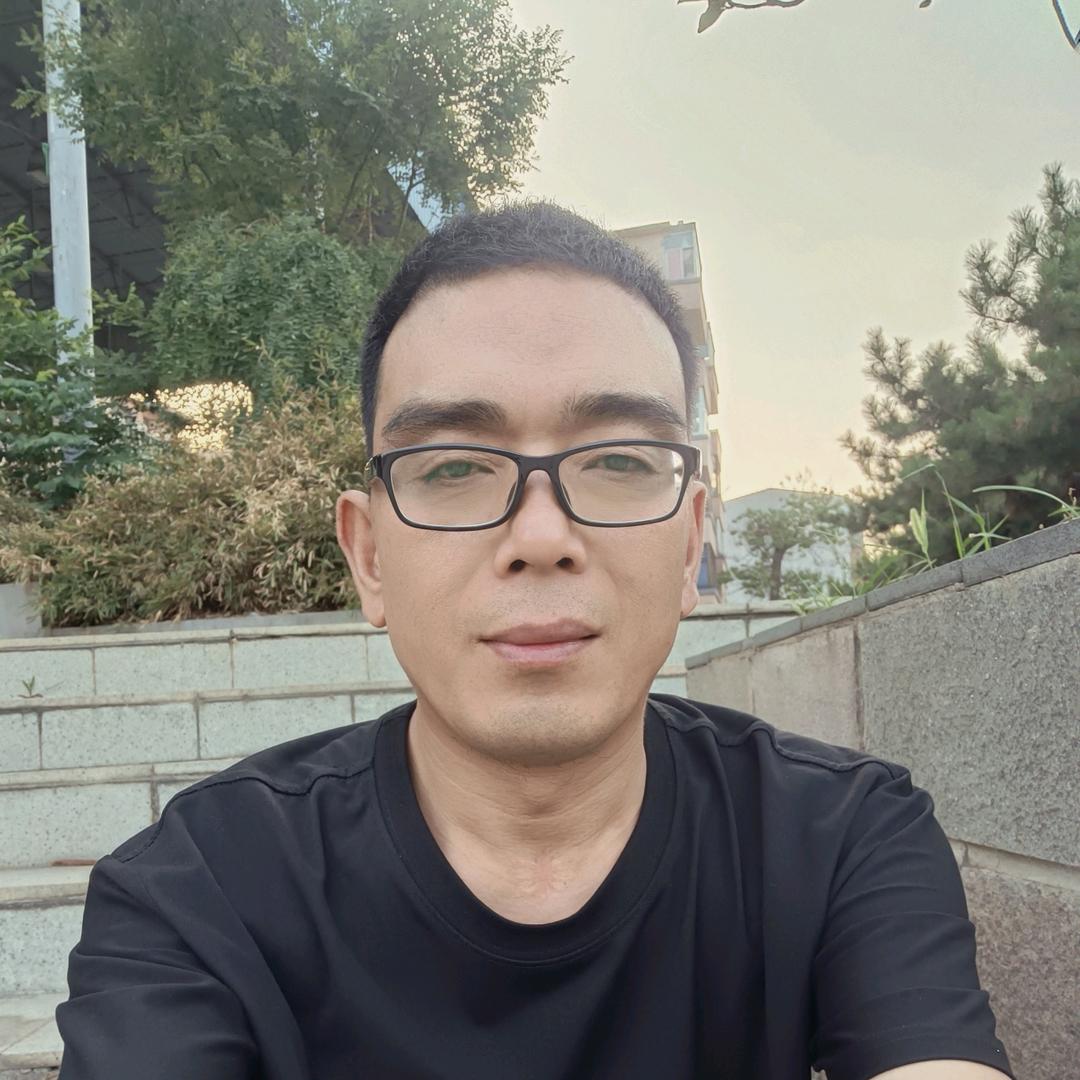 喜梅989(传奇老太太直播间管理)