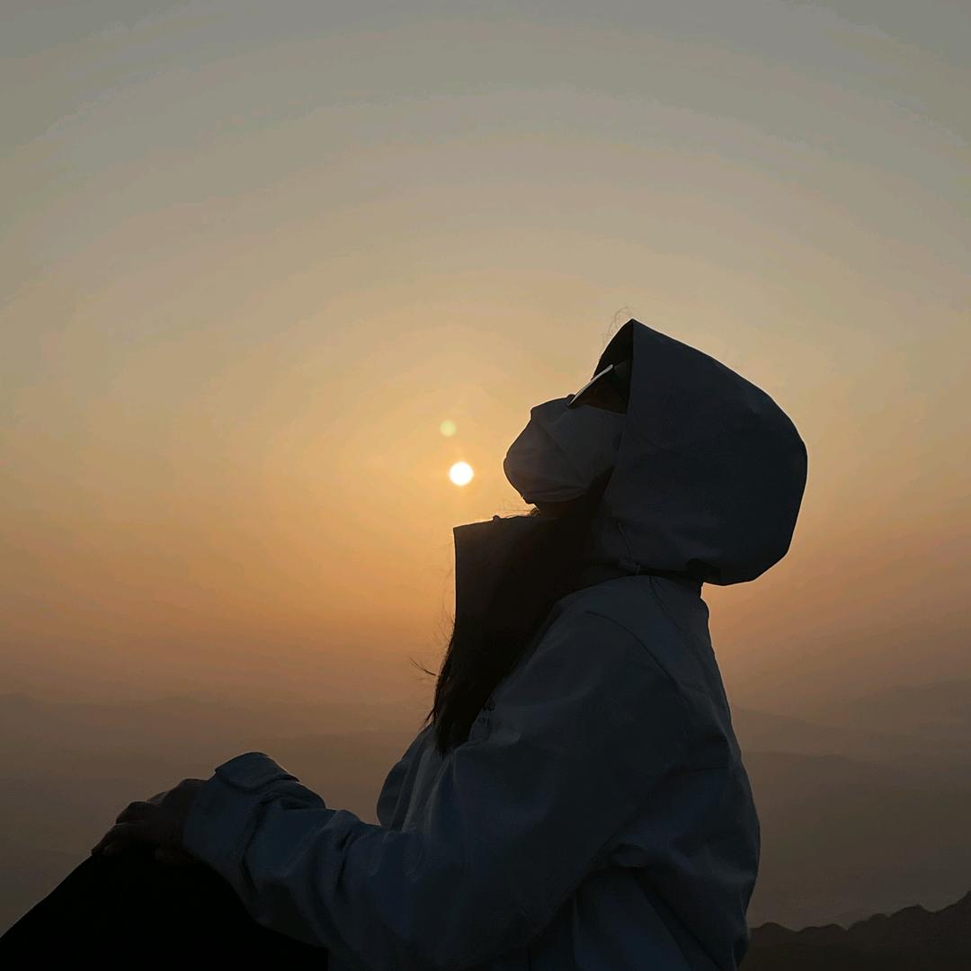 胡两天