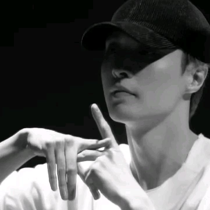 AKA不下船的贝壳🐚🐚