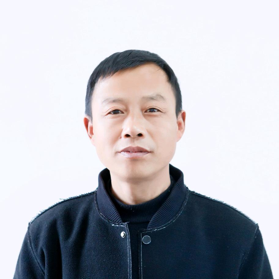 老五送水:李军民