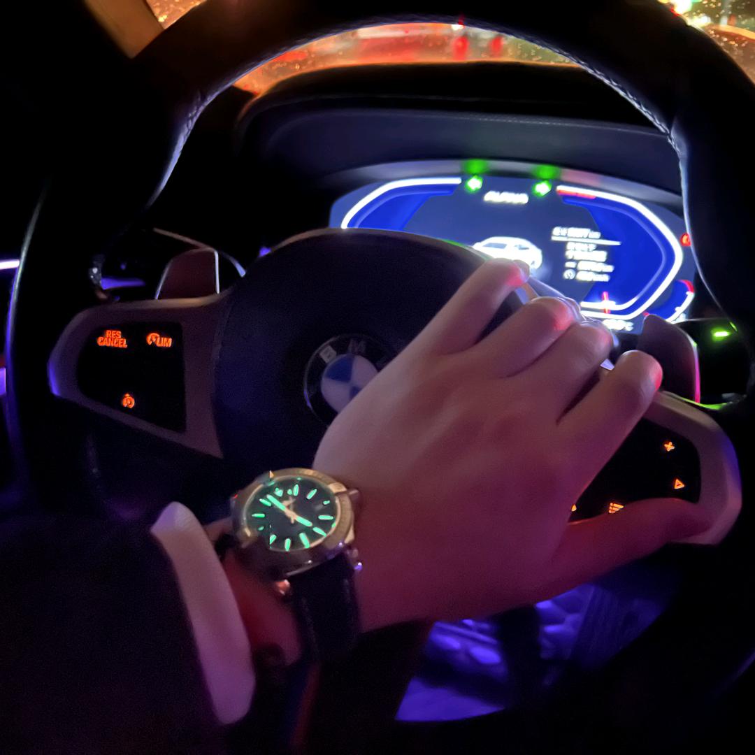 闪电仓清收队