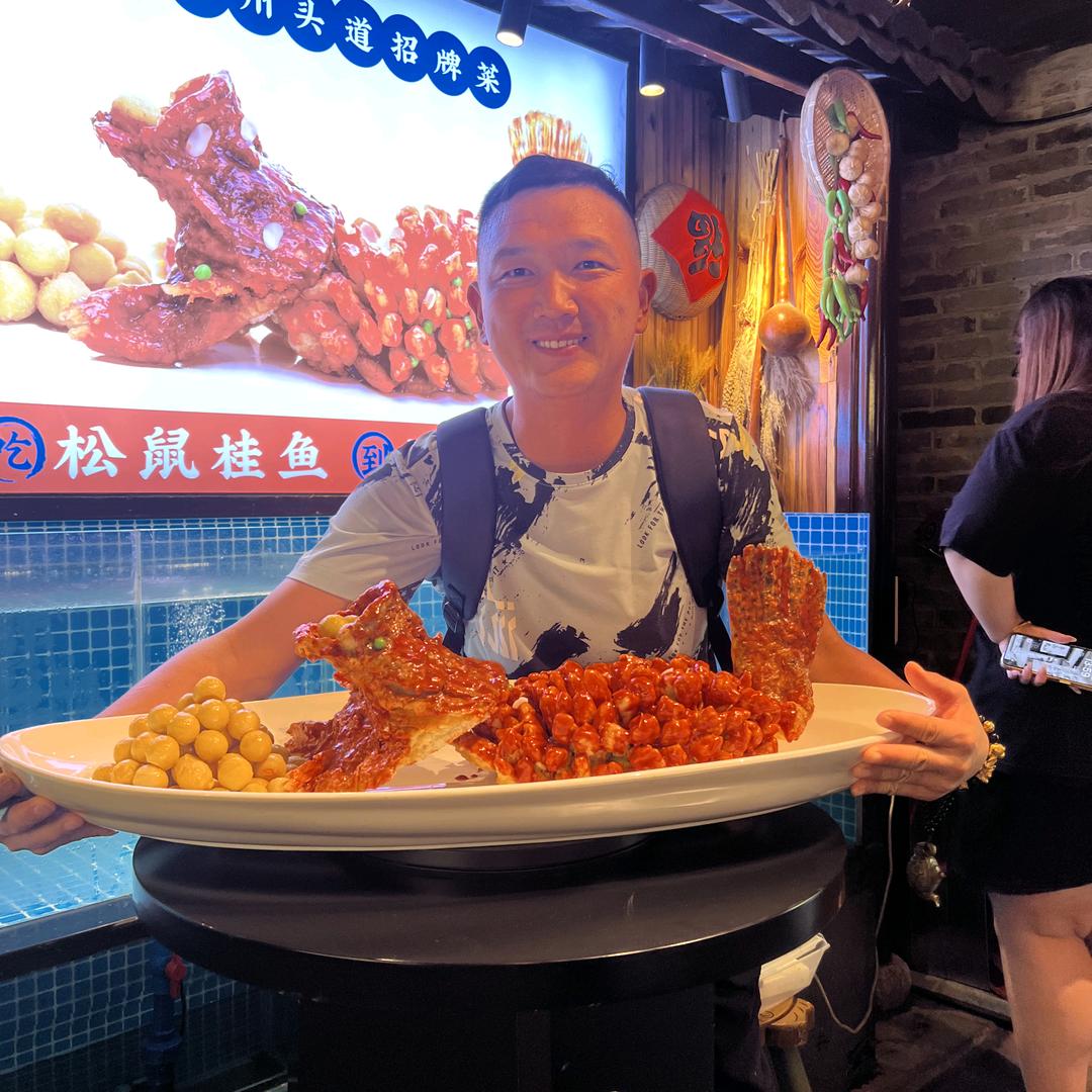博兴百得胜水漆衣柜，整装