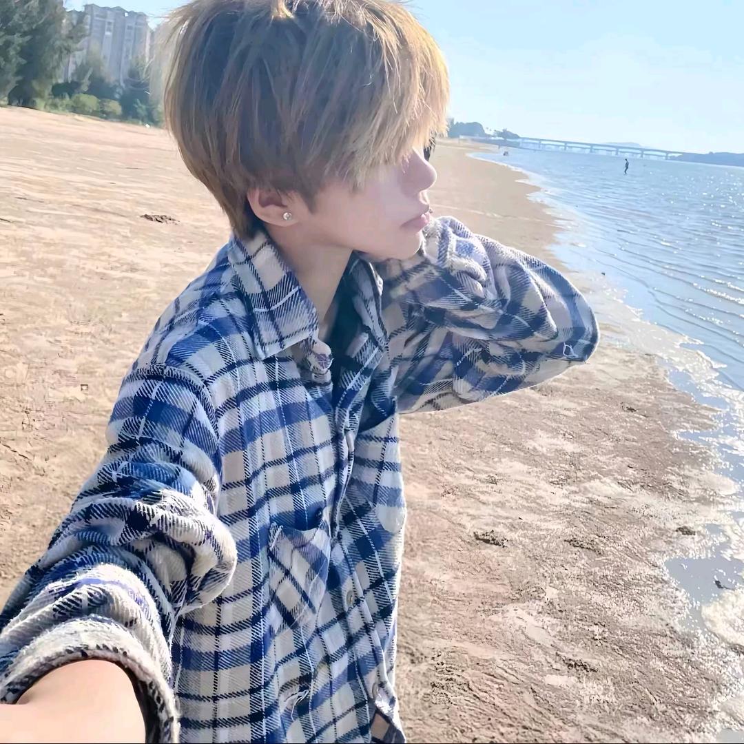 权威/.