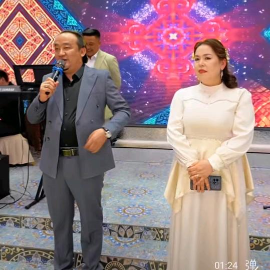 丽丽