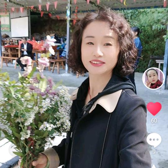 农村小个子阿姨