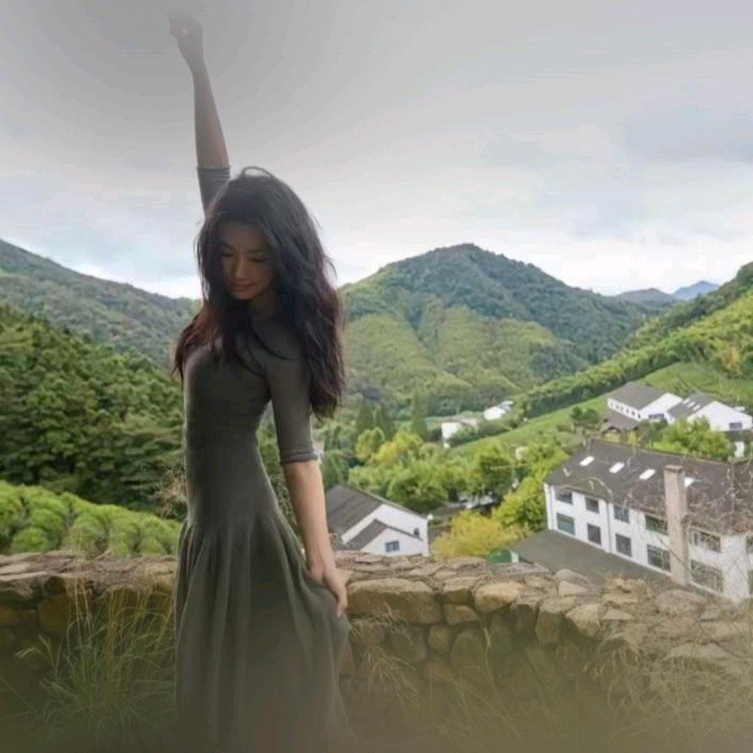 满山猴子谁有我童舒屁股翘