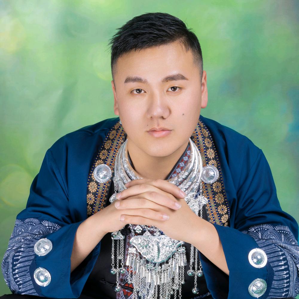 爱搬砖的小强
