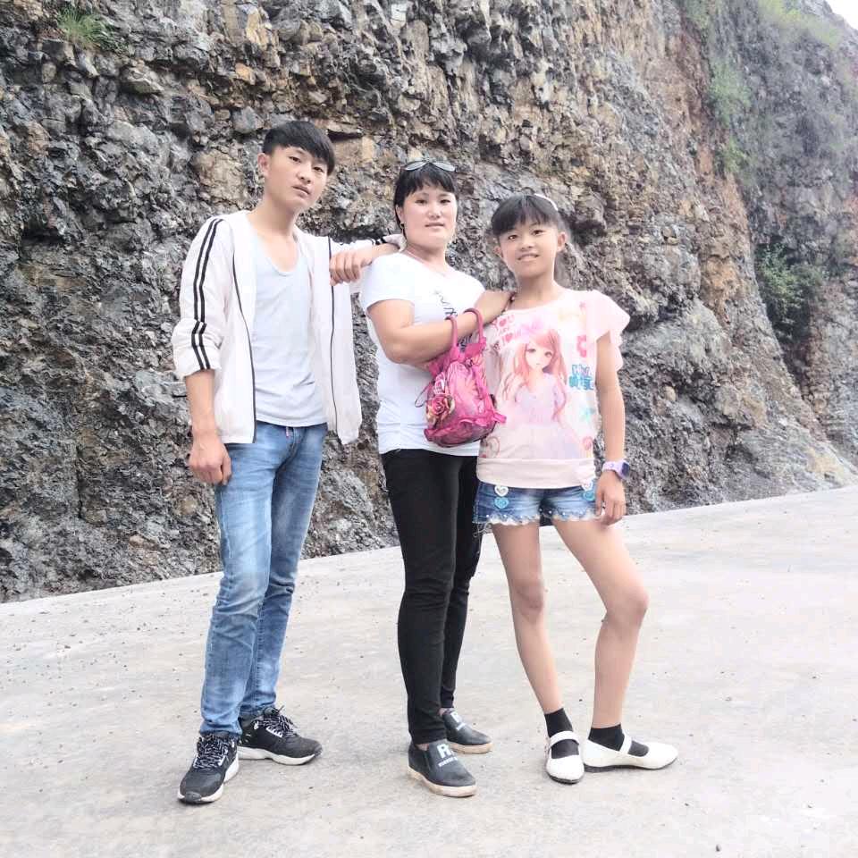 一生都平安～吕，专业做土石方的