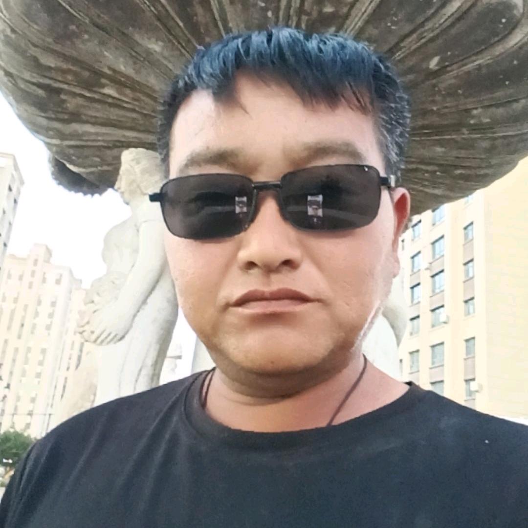 新疆城建集团公司杨总