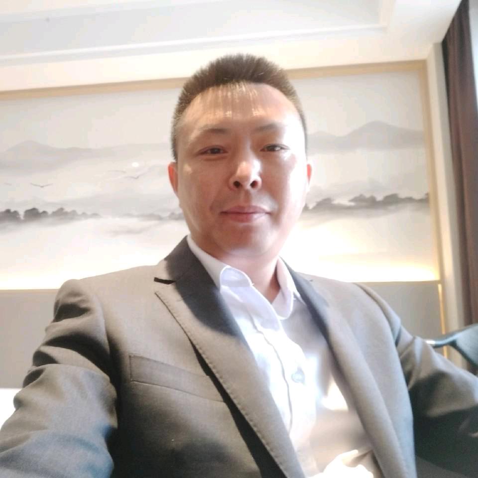 张斌
