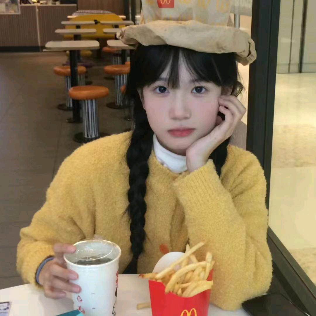 鲸云雾起.