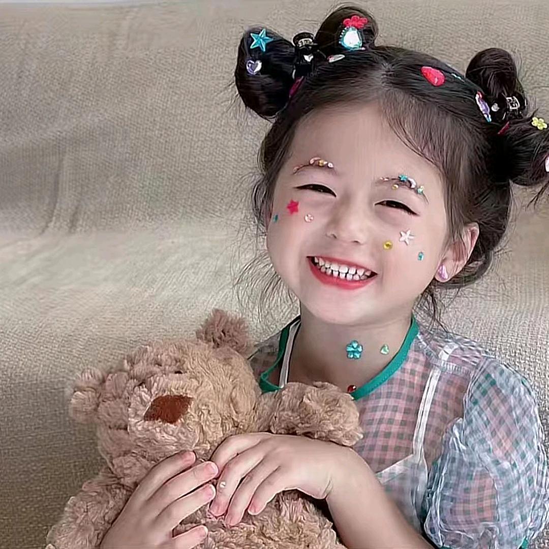 甜妮童装工厂店