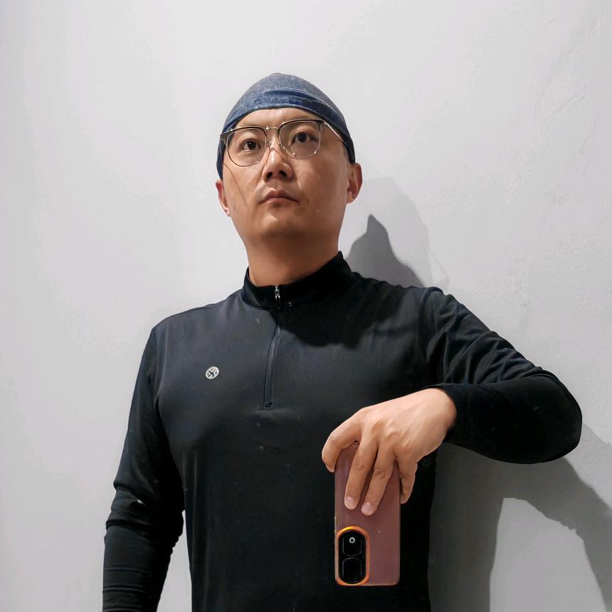 哈拉雷张卫健