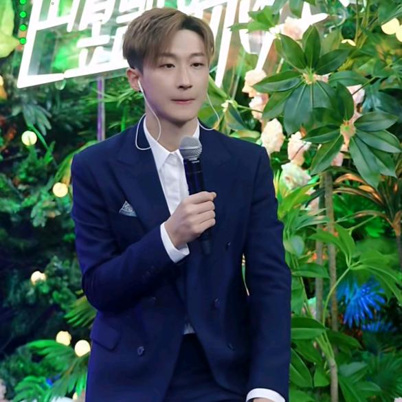 伊沫✨ᵏ⁹¹⁹