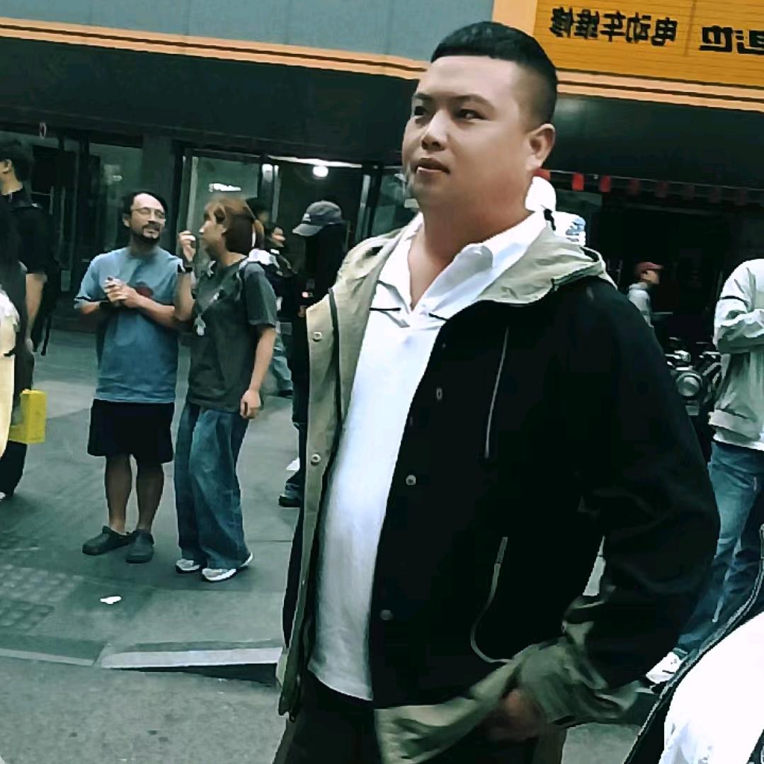 🚶揽明月入怀