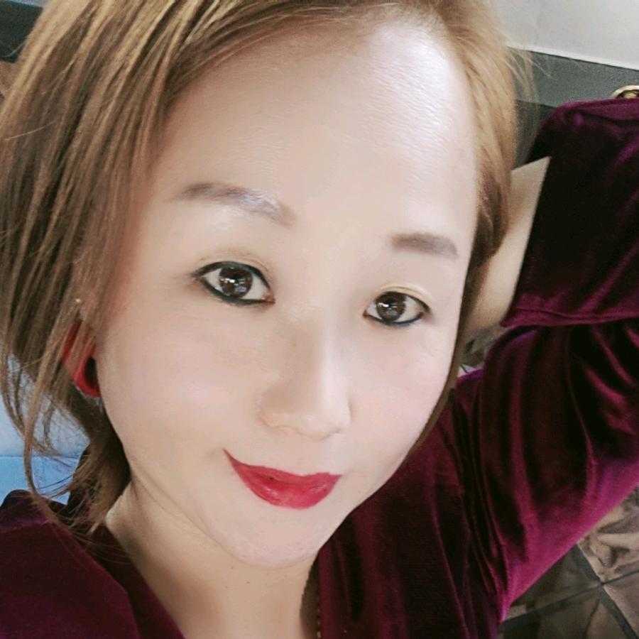 丽丽化妆品商店
