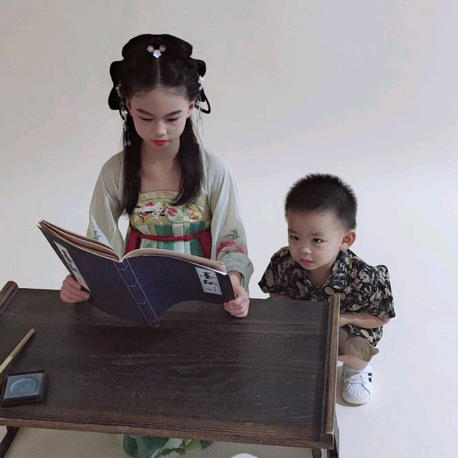 彤宸妈妈。