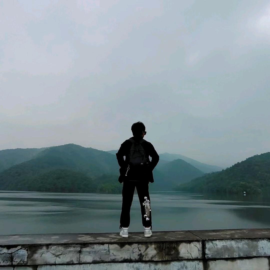 流云落风尘