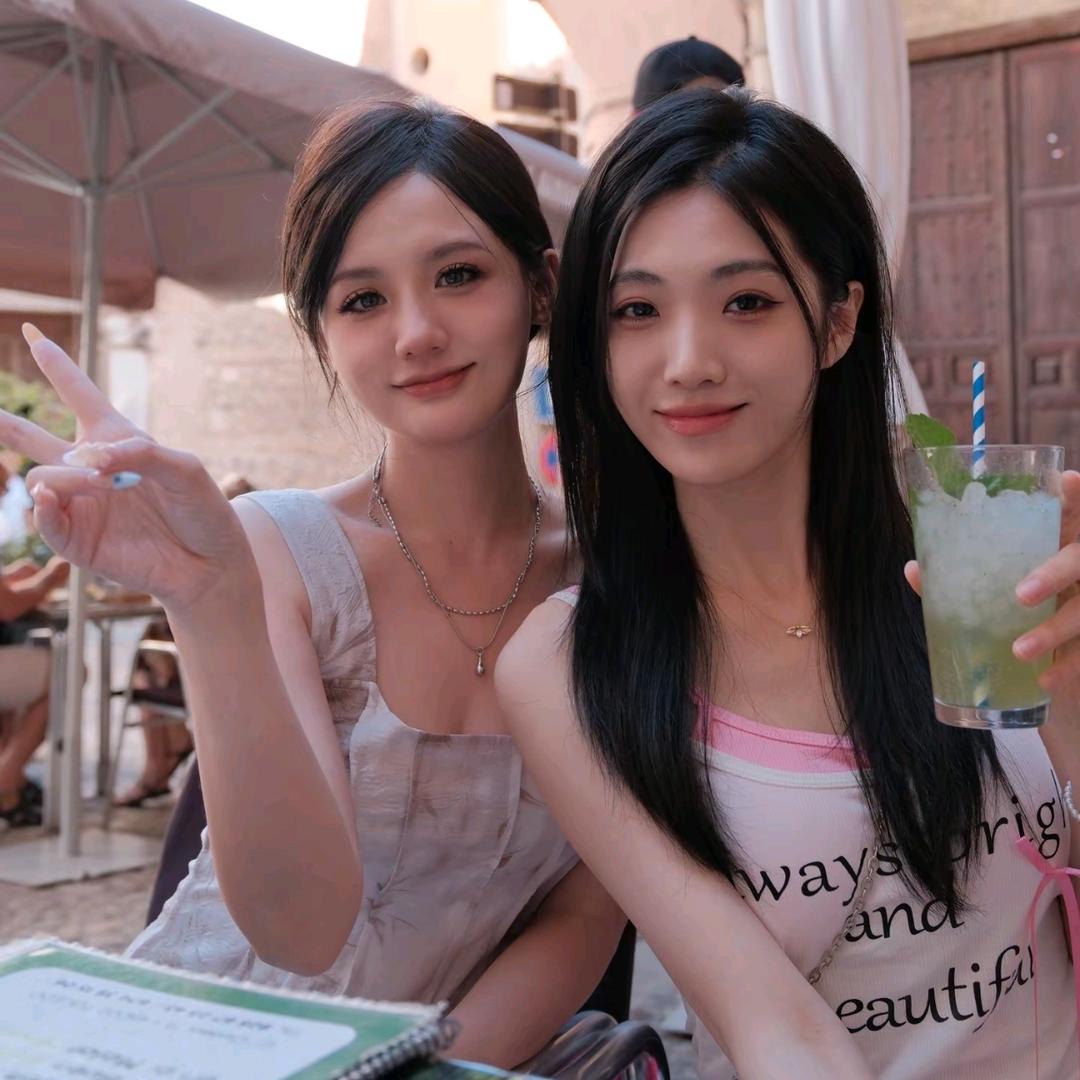 🎋💥☯叶小青🐍🐼