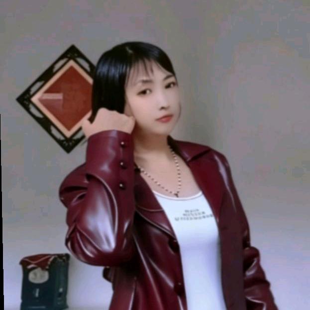 秋池晚莲
