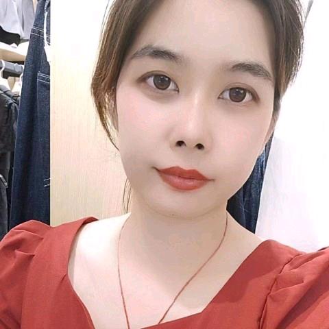 正美俪女装宁明小雨