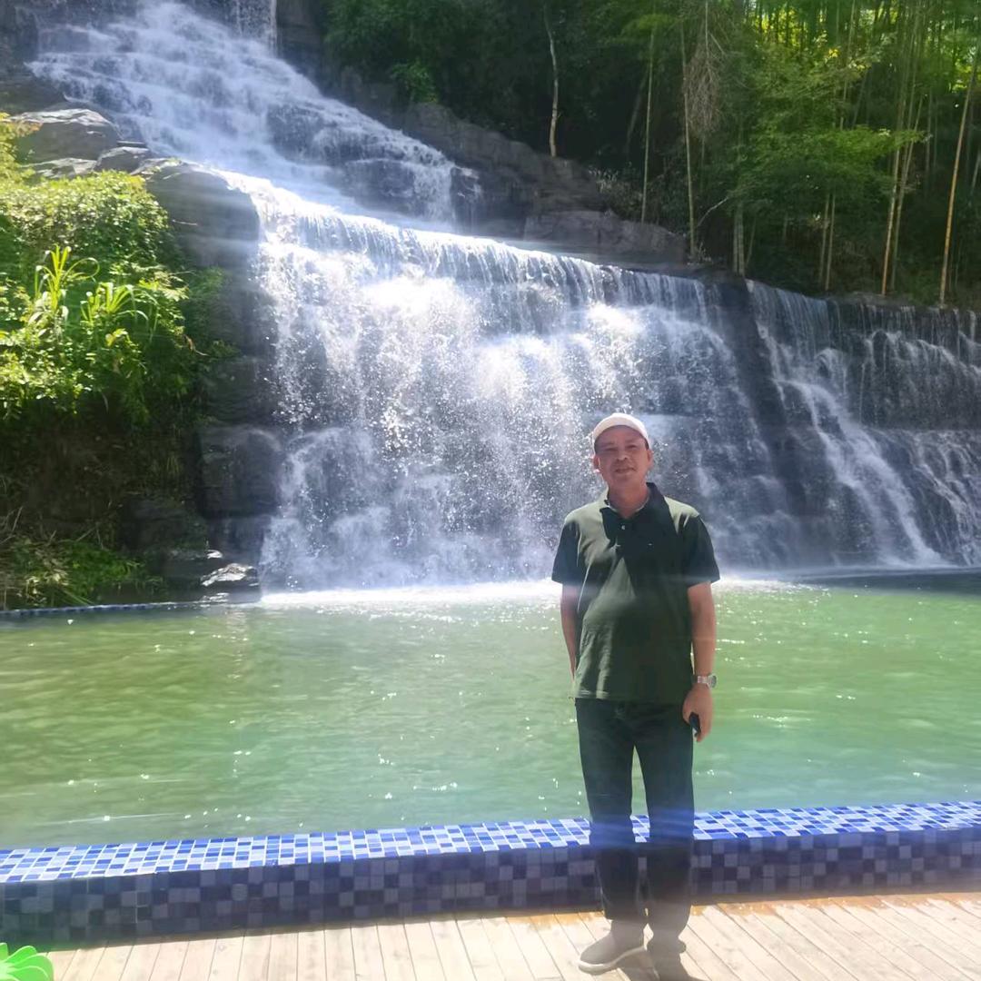 家在梅山源头住