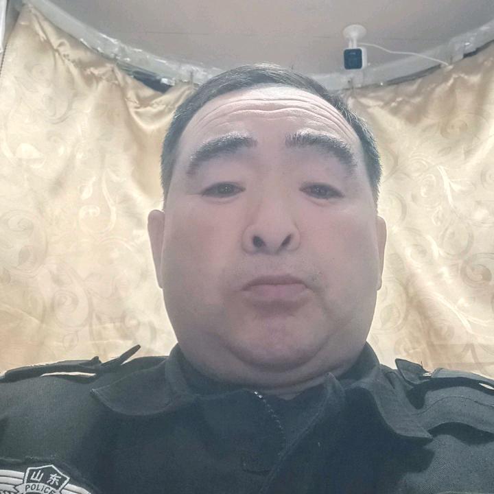 李海伦