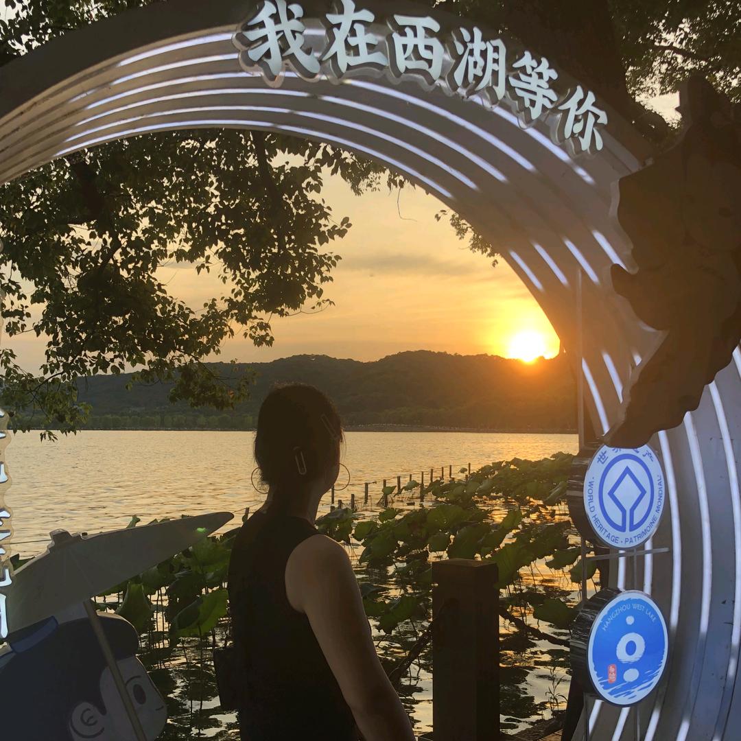 濮院做毛衣的慧慧